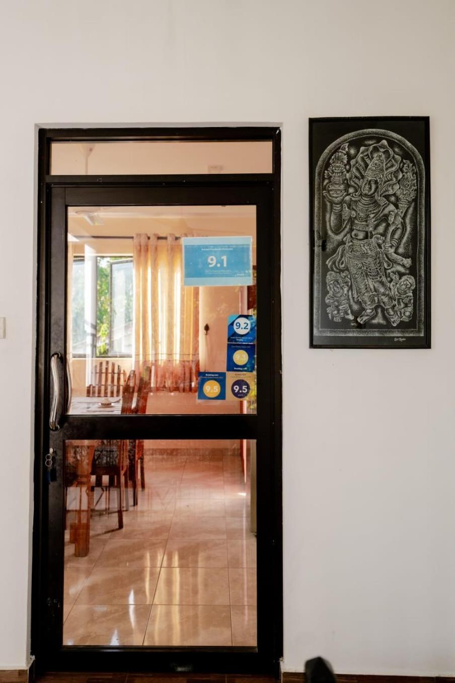 Suwani Pinnawala Homestay Exterior photo